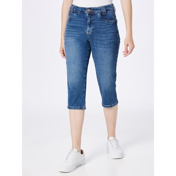 Gloria Vanderbilt Womens Amanda High-Rise Capri Jeans Melbourne Wash Blue Size 6 - Picture 4 of 7